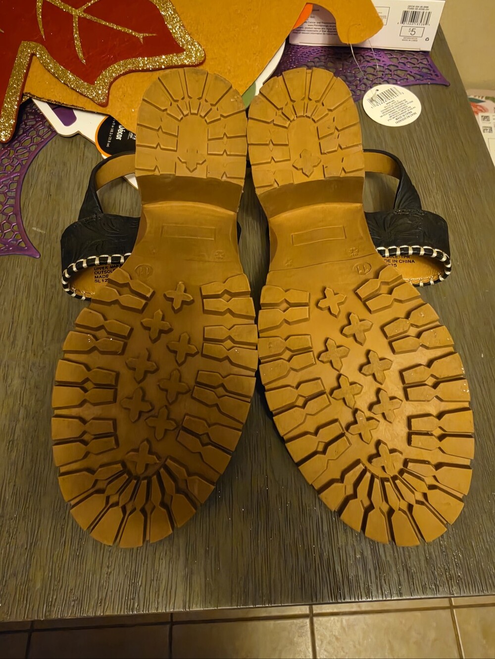 Womens Like New Very G Sandala. Sz 11 - Picture 4 of 5